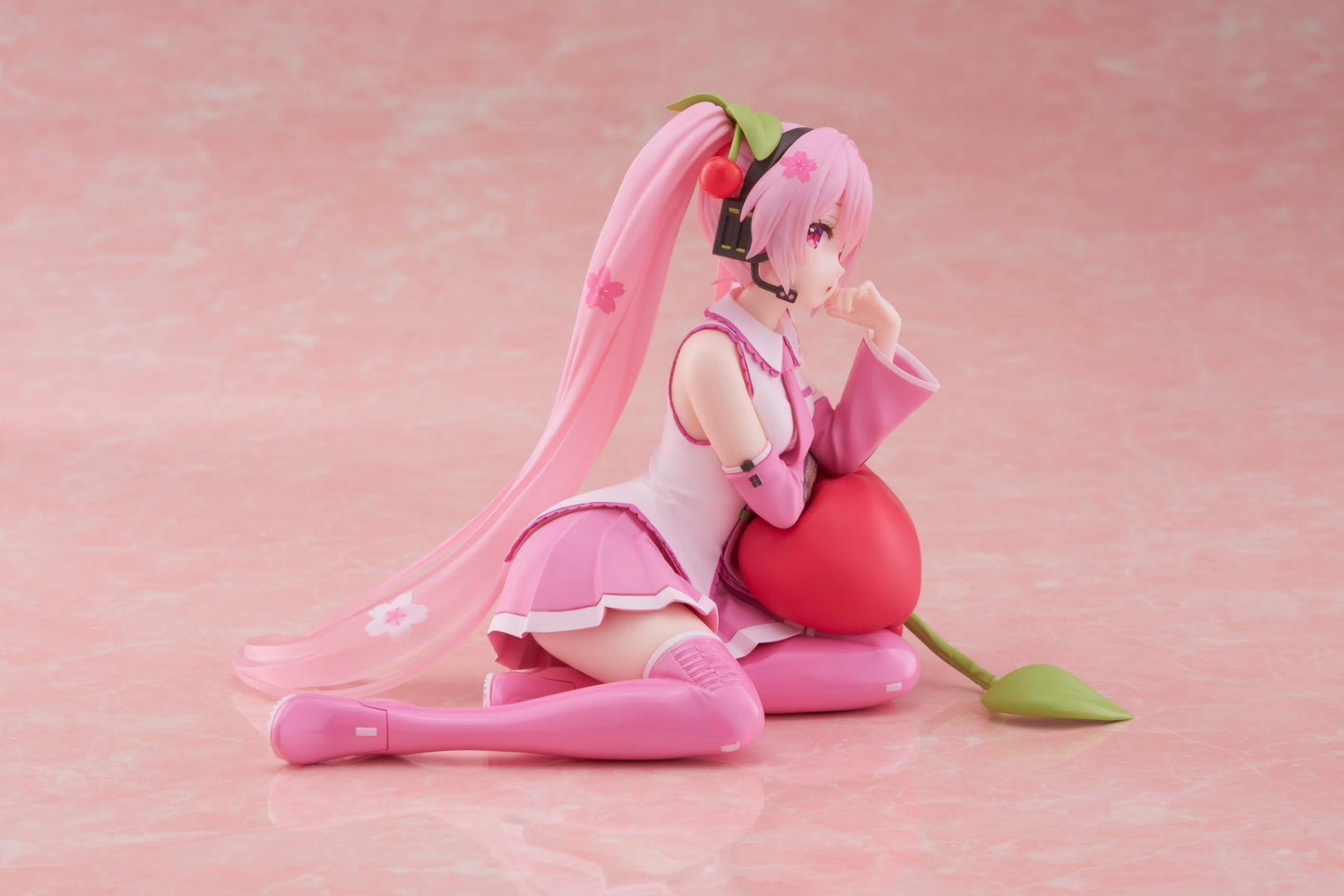 Hatsune Miku - Desktop Cute Sakura Miku (Cherry Cushion Ver.)