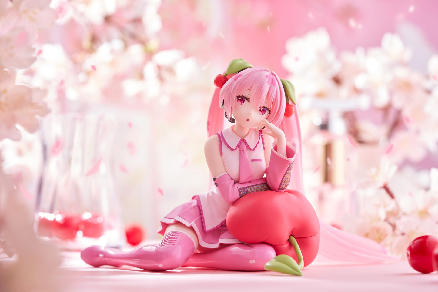 Hatsune Miku - Desktop Cute Sakura Miku (Cherry Cushion Ver.)
