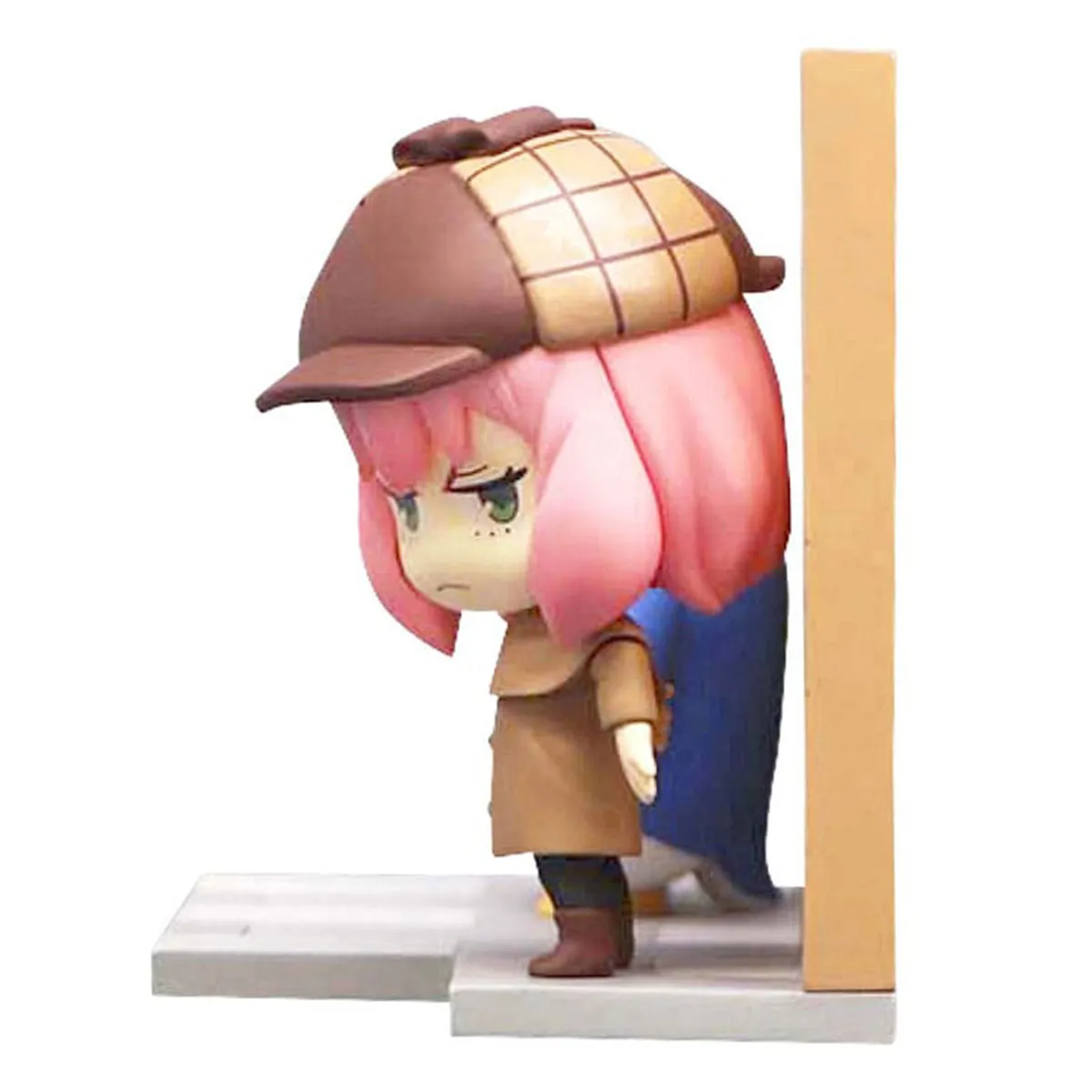 Spy x Family - Anya & Penguin Hold Figure