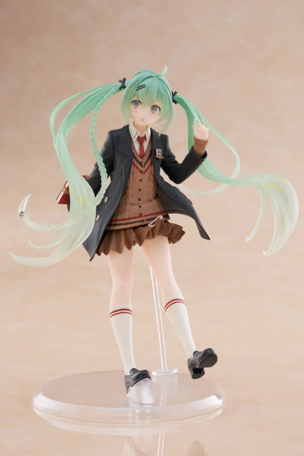 Hatsune Miku: Fashion Figure (Preppy Ver.)