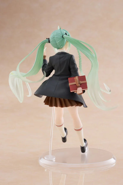 Hatsune Miku: Fashion Figure (Preppy Ver.)
